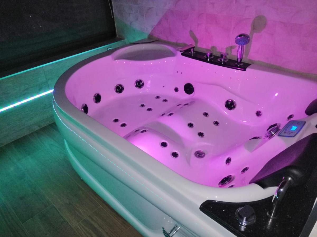Apartamento Buenavista Con Jacuzzi Y Jardin Privado En Abadía Exterior photo
