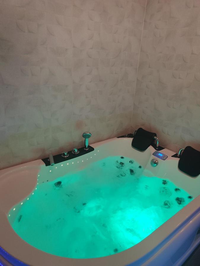 Apartamento Buenavista Con Jacuzzi Y Jardin Privado En Abadía Exterior photo